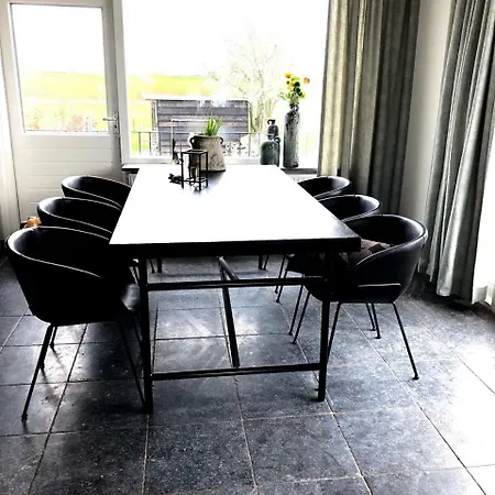 Holiday home Maison Aan Het Water *